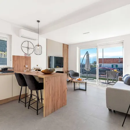 Luxury Velic Brodarica (Sibenik-Knin)