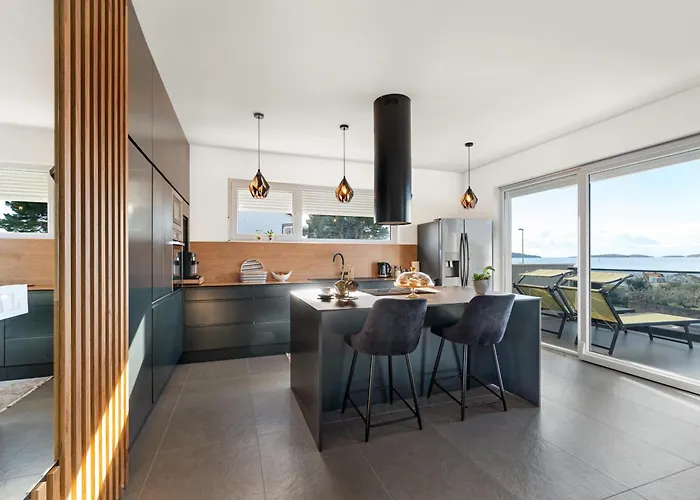 Luxury Velic * Brodarica (Sibenik-Knin)