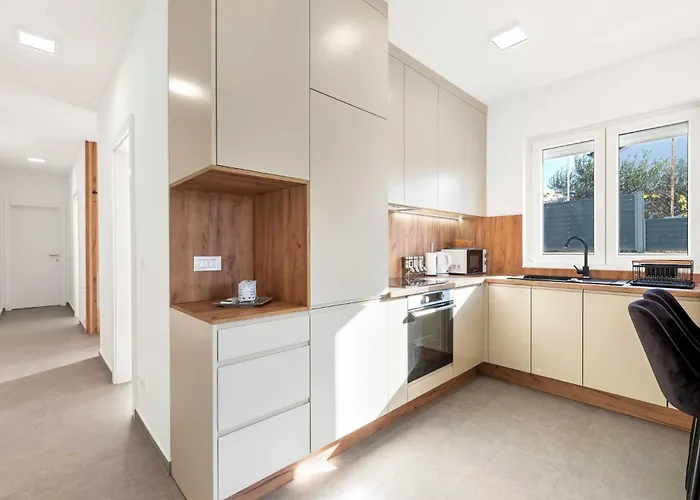 Luxury Velic * Brodarica (Sibenik-Knin)