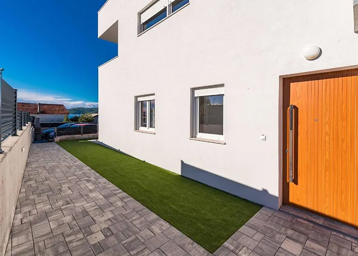 Luxury Velic Brodarica (Sibenik-Knin)